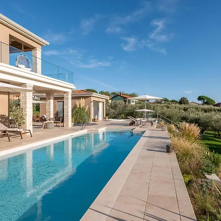 Christall Hébergement de vacances Kaštelir