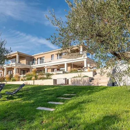 Christall Hébergement de vacances Kaštelir