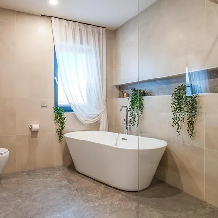 Christall Tatil Evi *