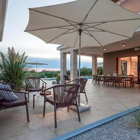 Christall * Kaštelir