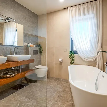 Christall Tatil Evi *